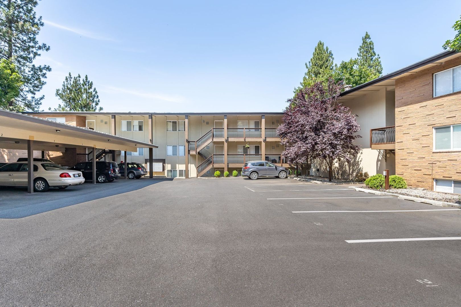 Spokane Apartment: 112 W. Cliff Dr.