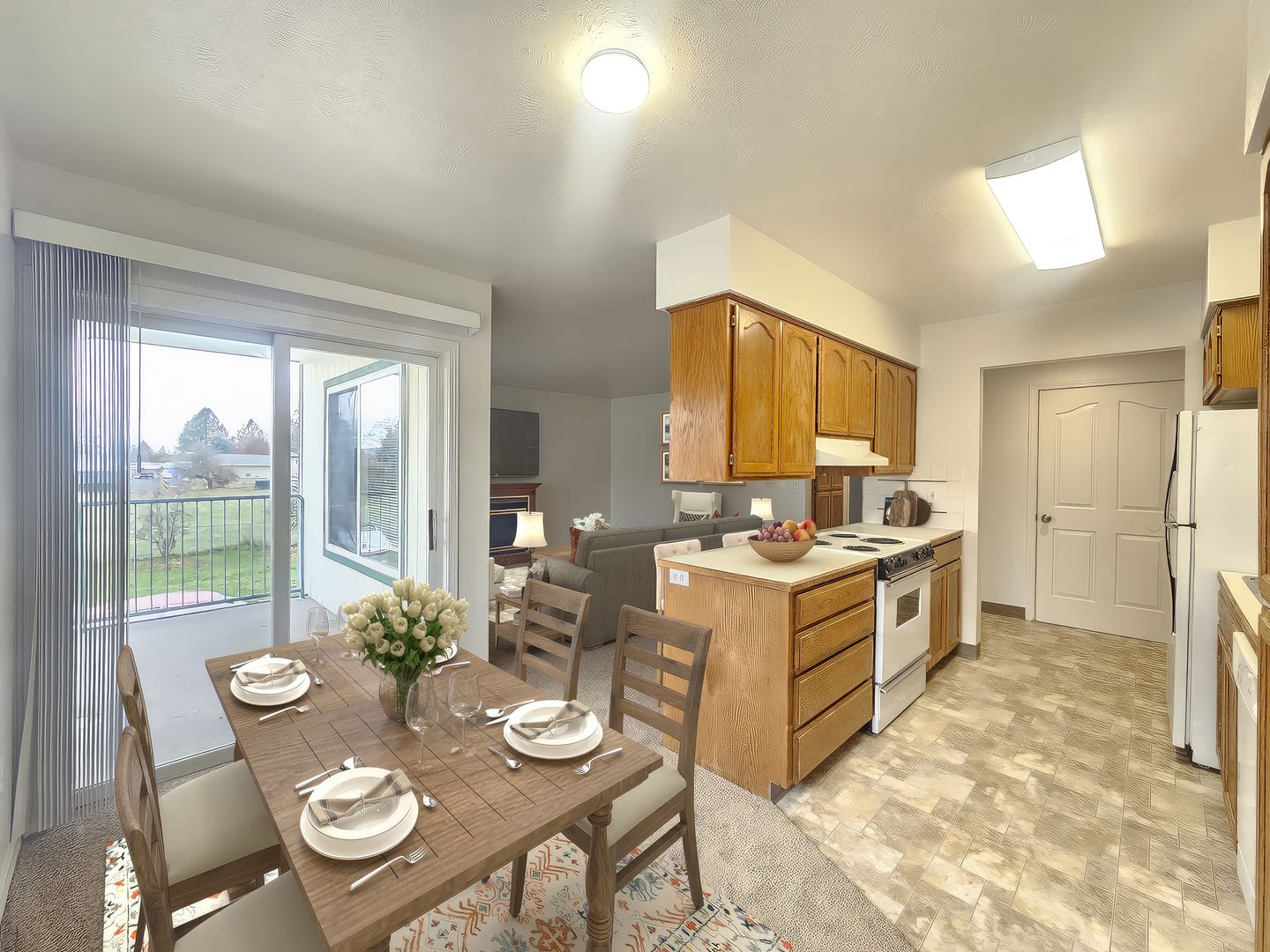 Mead Apartment: 12205 N Freya St