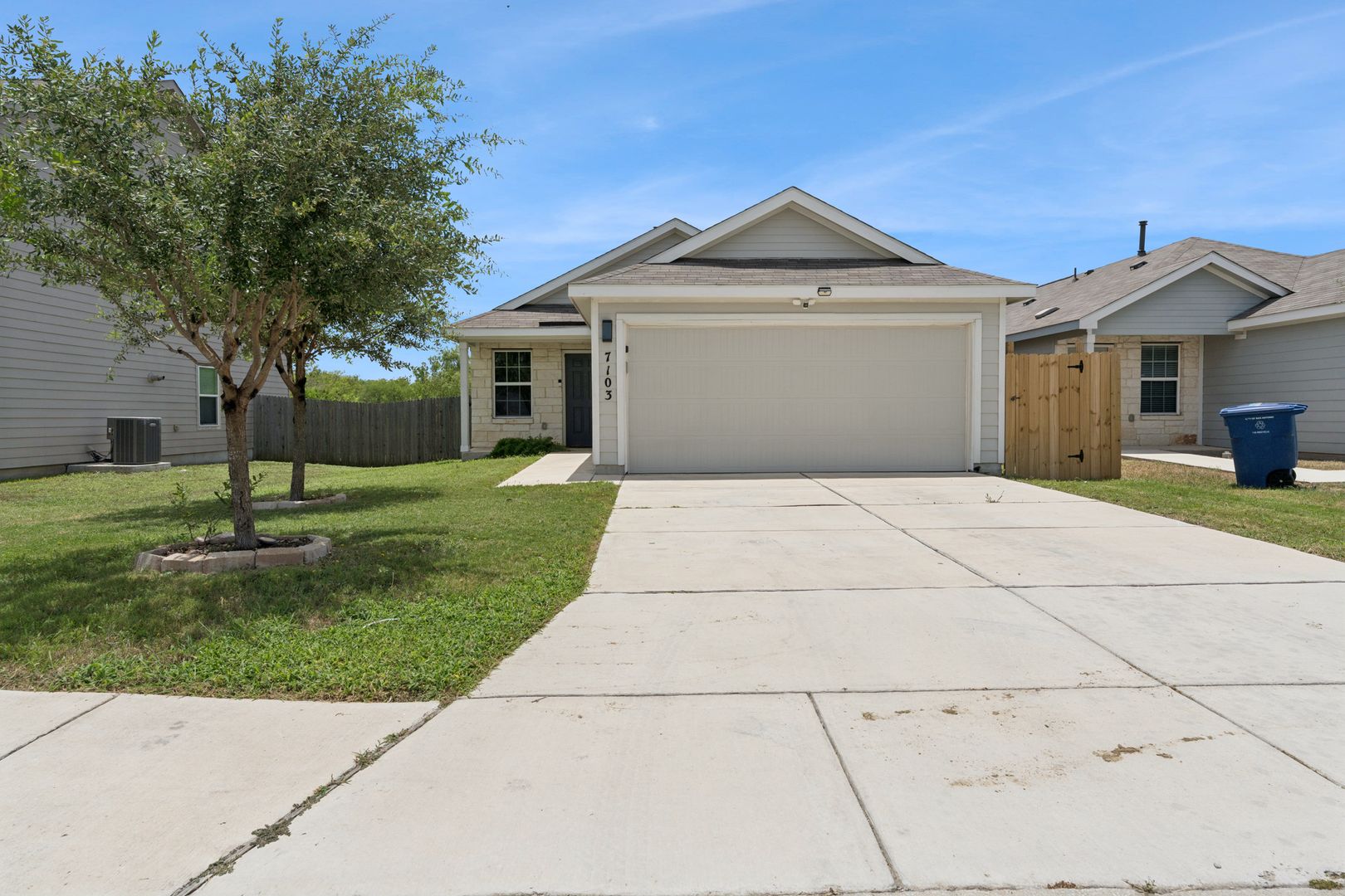 San Antonio House: 7103 Cozy Run