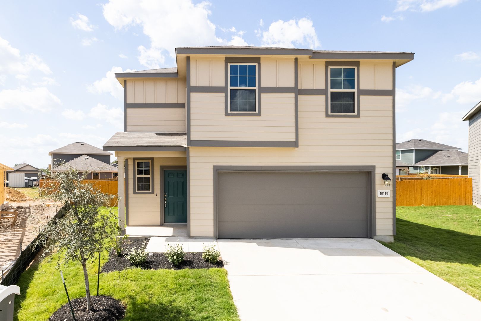 San Antonio House: 10119 Jardin Verde