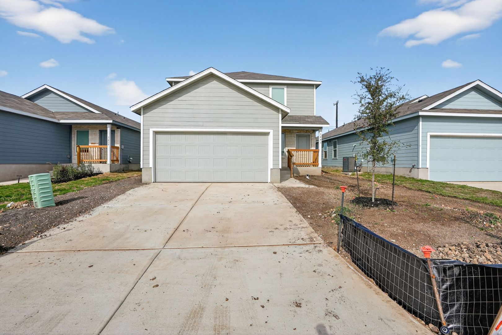 San Antonio House: 1451 Neria Loop Room 2