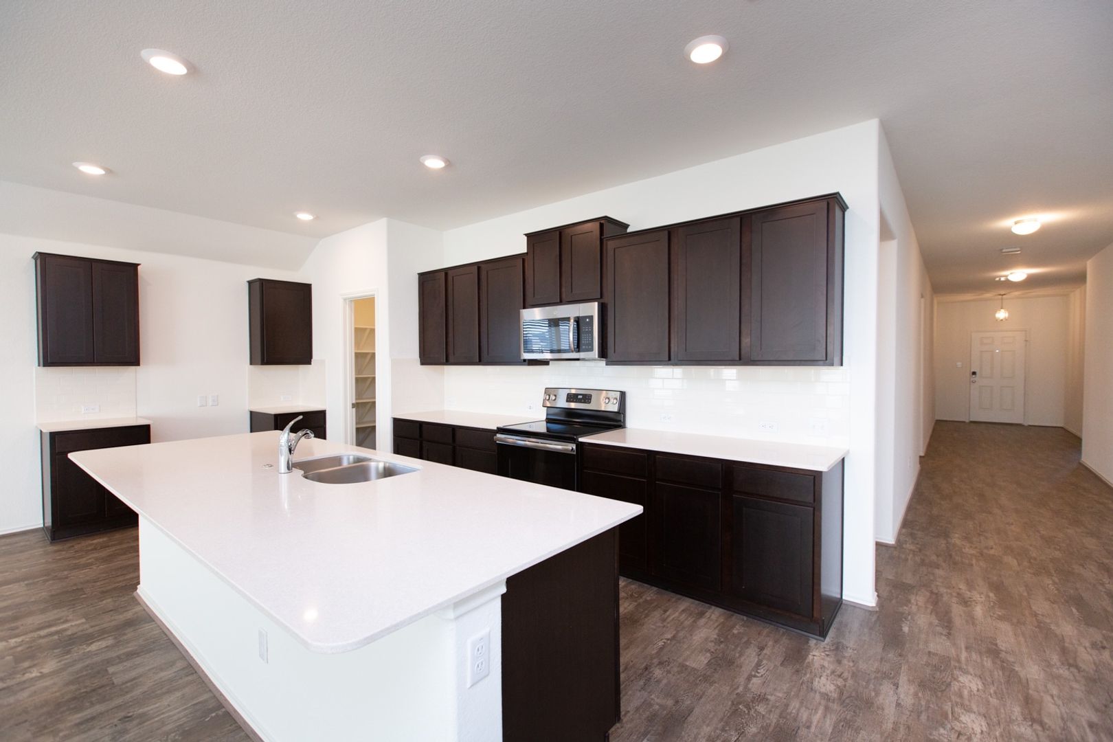 Hutto House: 1003 Honey Locust Way