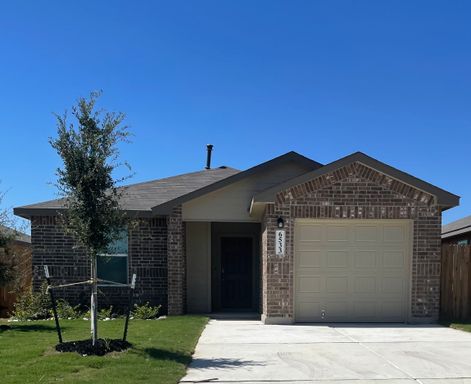 2 Week Free Move-In Special! Modern 3-Bedroom Home in Whisper Falls with Resort-Style Amenities – photo 1