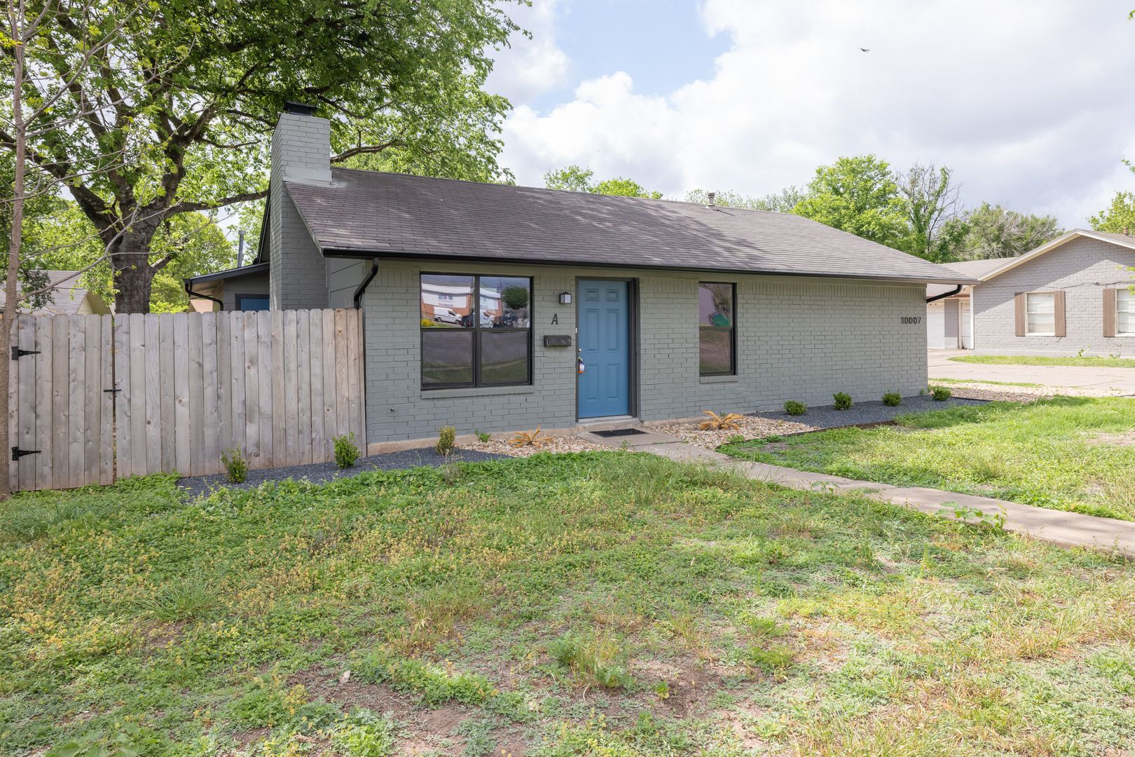 Austin House: 10007 Quail Valley Blvd Unit A