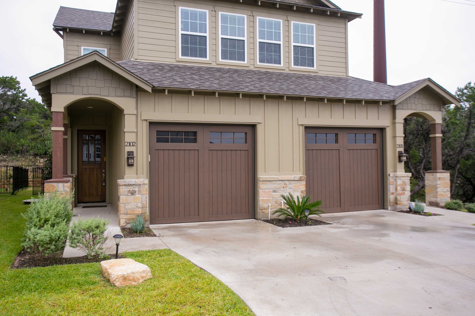 Austin House: 4301 Mansfield Dam Rd #2102