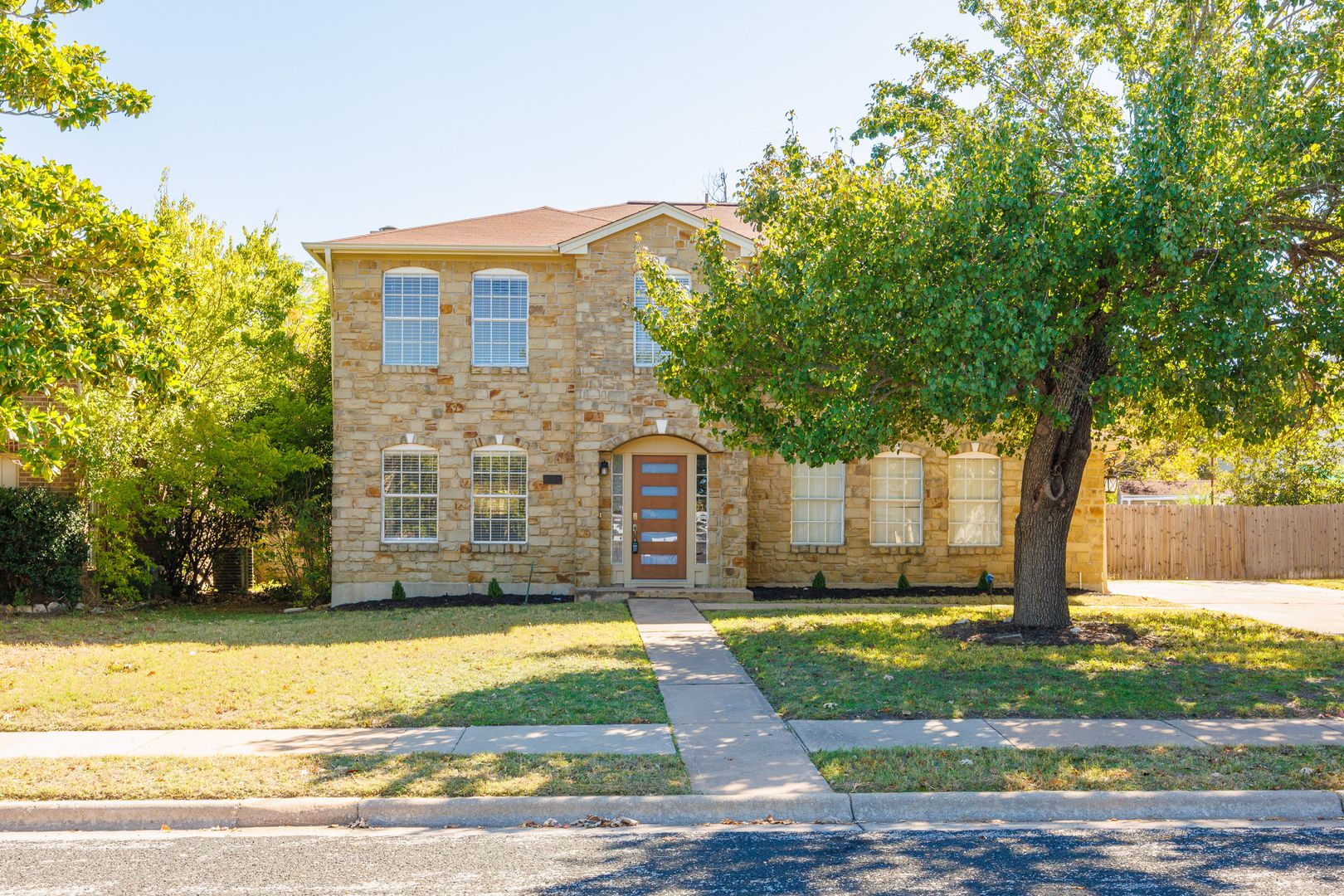 Round Rock House: 8501 Fern Bluff Ave.