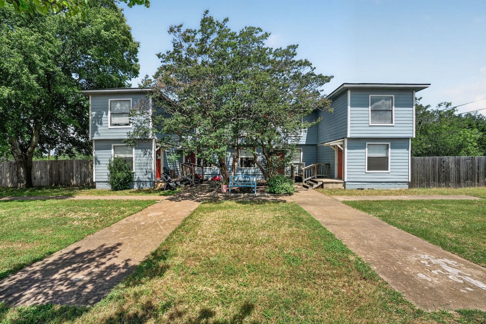 Leander House: 20600 Bonanza St Unit 2