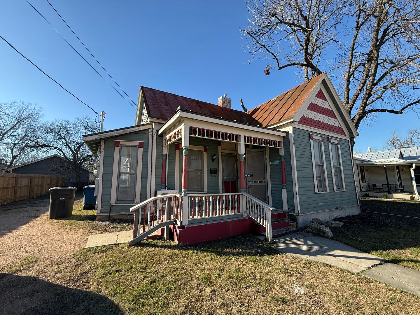 San Antonio House: 120 Omaha St. Unit 1