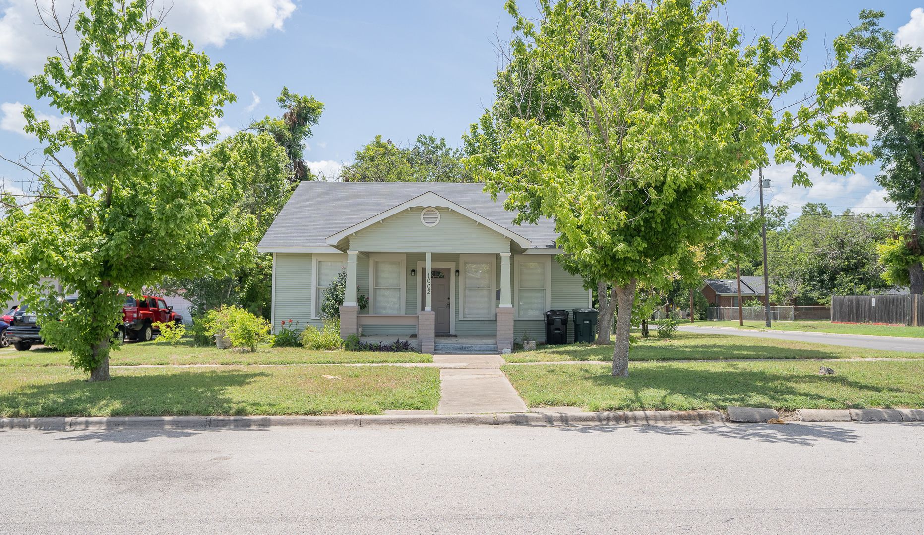 Temple House: 1002 S. 13th St.