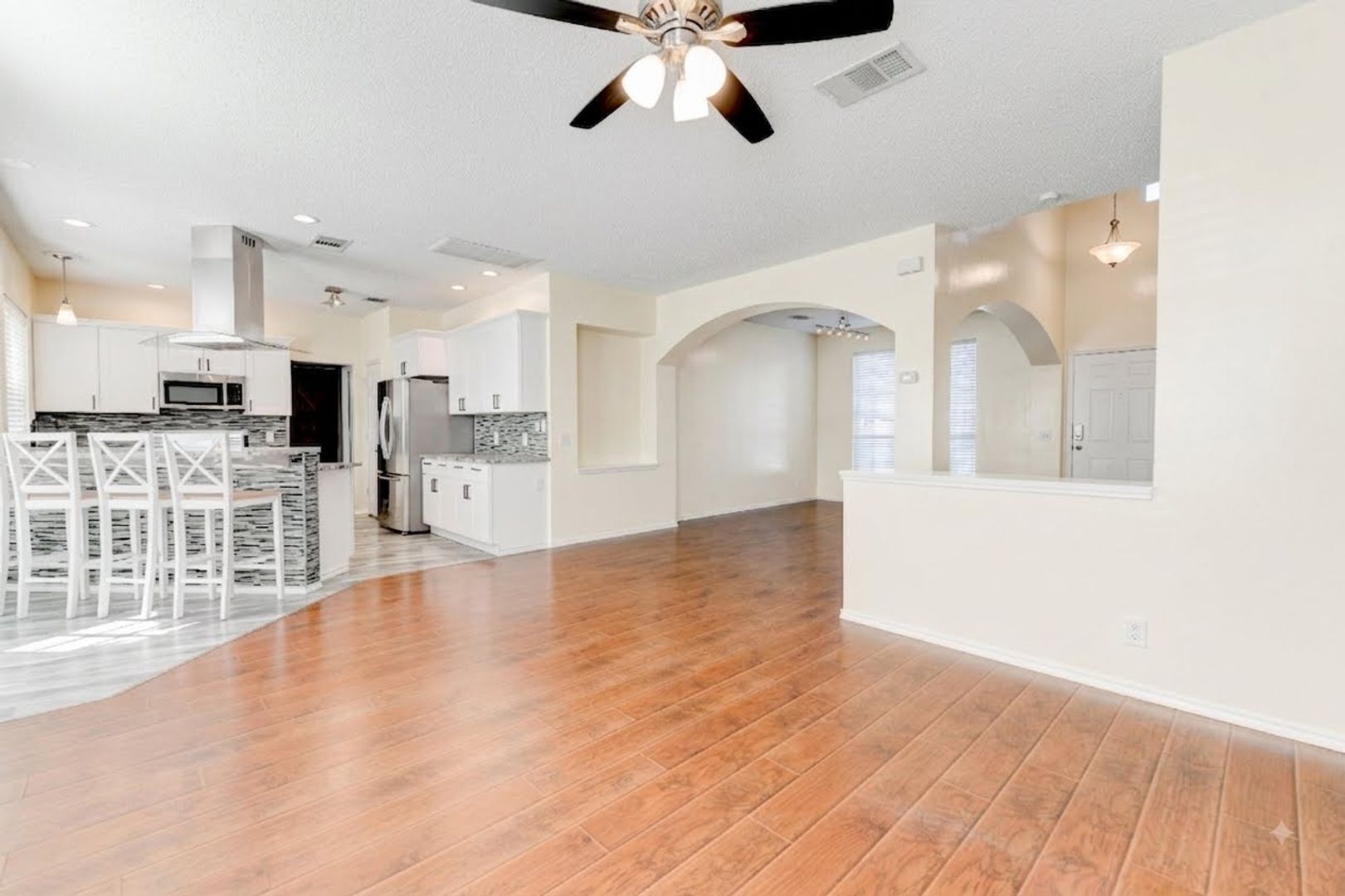 16913 Langland Rd 7 of 12