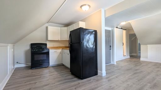 1 Bedroom, 3rd floor apartment in Skowhegan