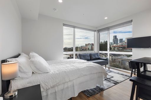 Brand New Corner Unit Studio! Amazing lighting and much more! Move In Ready Today at $1,500! – photo 1