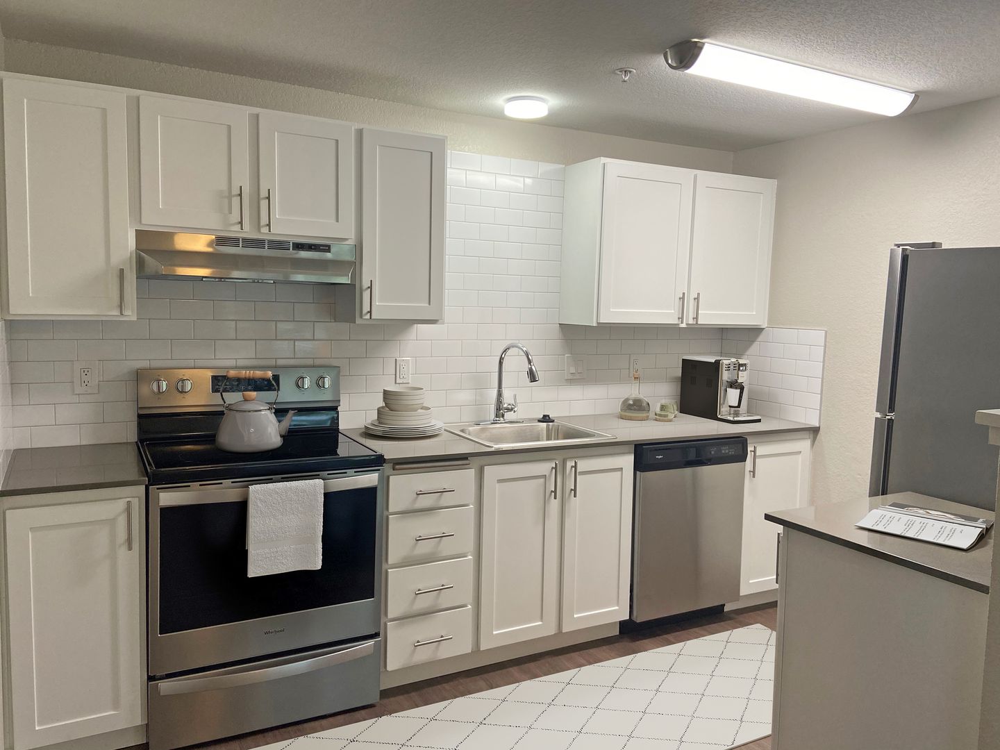 Bothell Apartment: 10735 Ross Rd