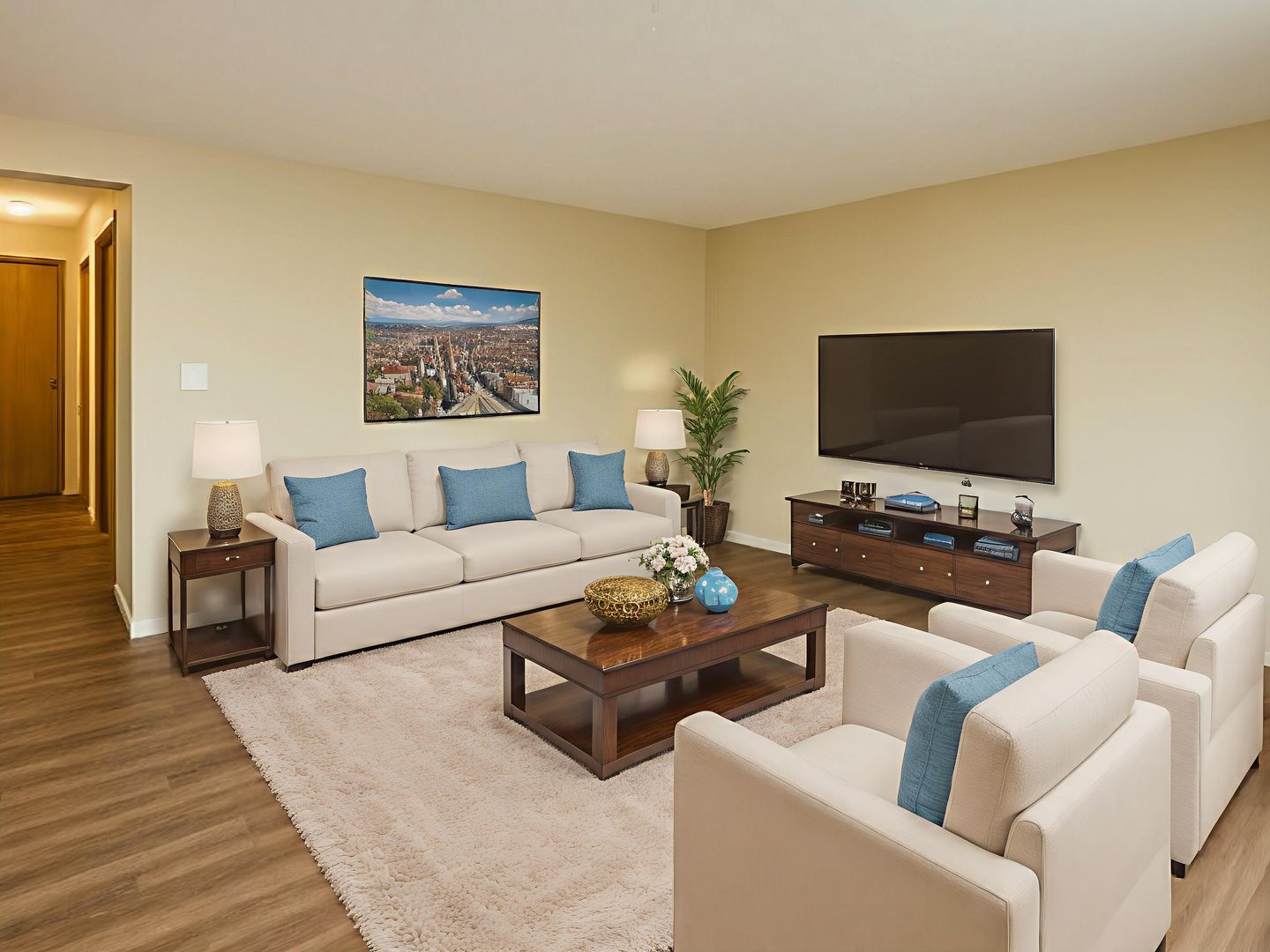 Everett Apartment: 5804 Highway Pl.