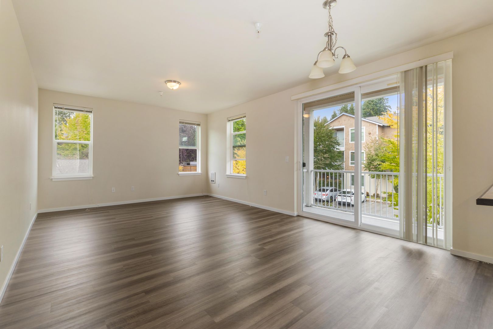 Everett Apartment: 3301 132nd St. SE