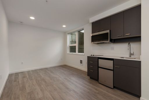 One Month Free! Modern Corner Studio with Luxury Finishes in the Heart of Lake City (ADA Type B) – photo 1