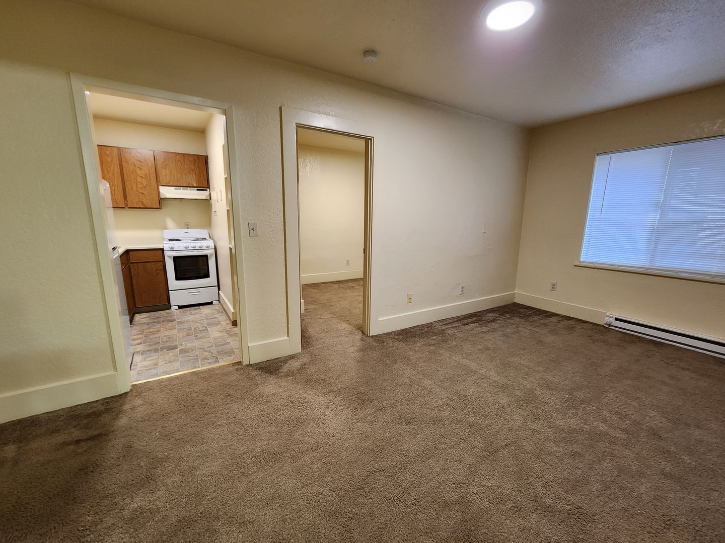 Tacoma Apartment: 414-422 Tacoma Ave S