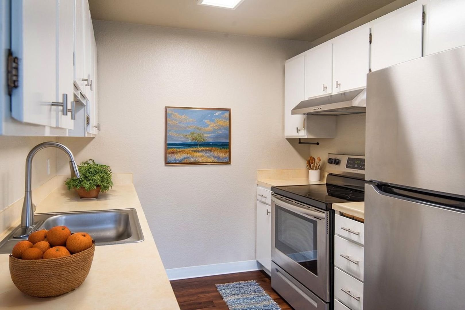 Everett Apartment: 1305 W Casino Rd.