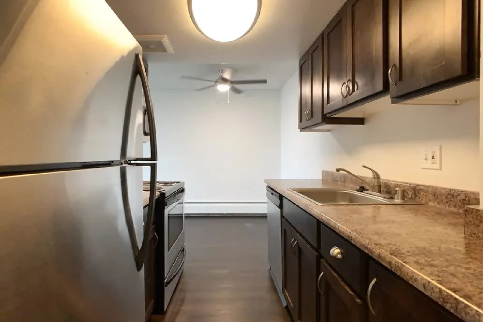 Seattle Apartment: 600 9th Ave