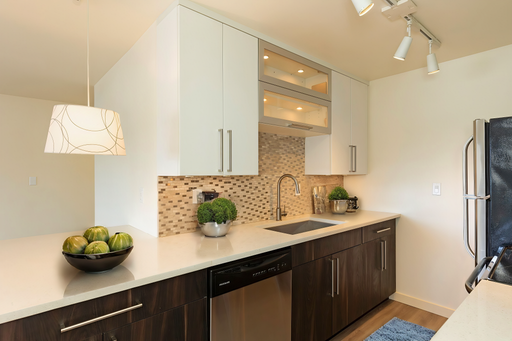 Contemporary 1-Bedroom Apartment - Prime Location, Luxury Finishes – photo 1