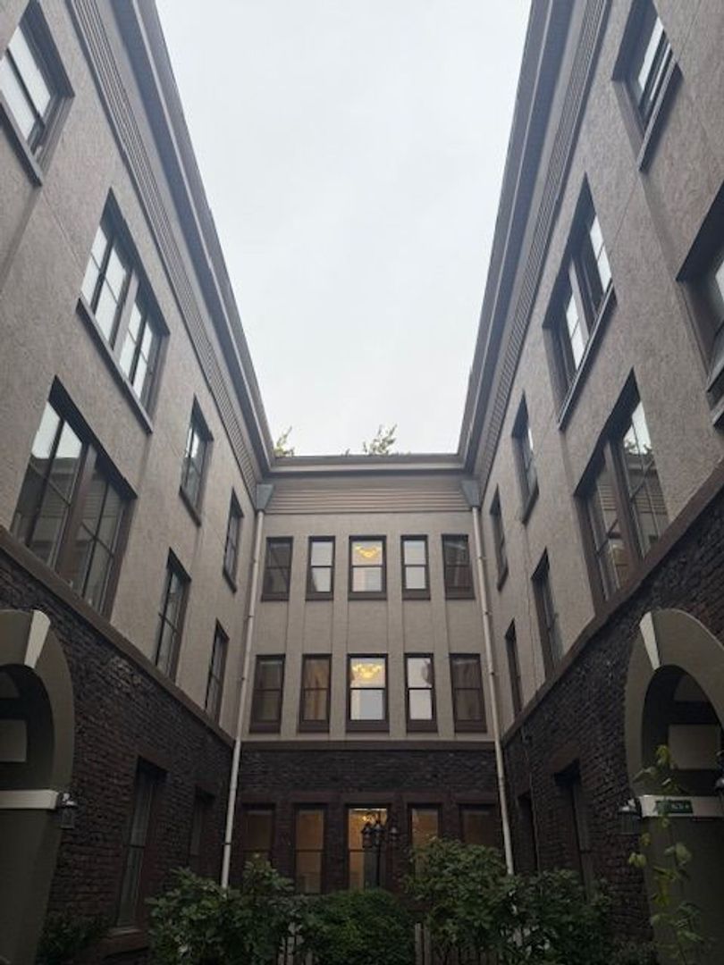 Seattle Apartment: 431 14th Ave E.