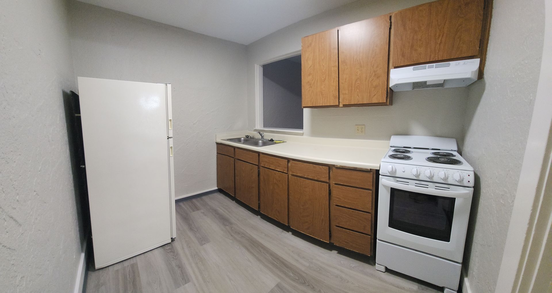 Tacoma Apartment: 414-422 Tacoma Ave S