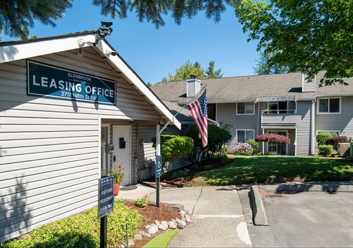2 Month's Free plus Apply within 24 hours and get $250 look and lease special! - Modern 2-Bedroom Apartment in Gated, Pet-Friendly Community – photo 1