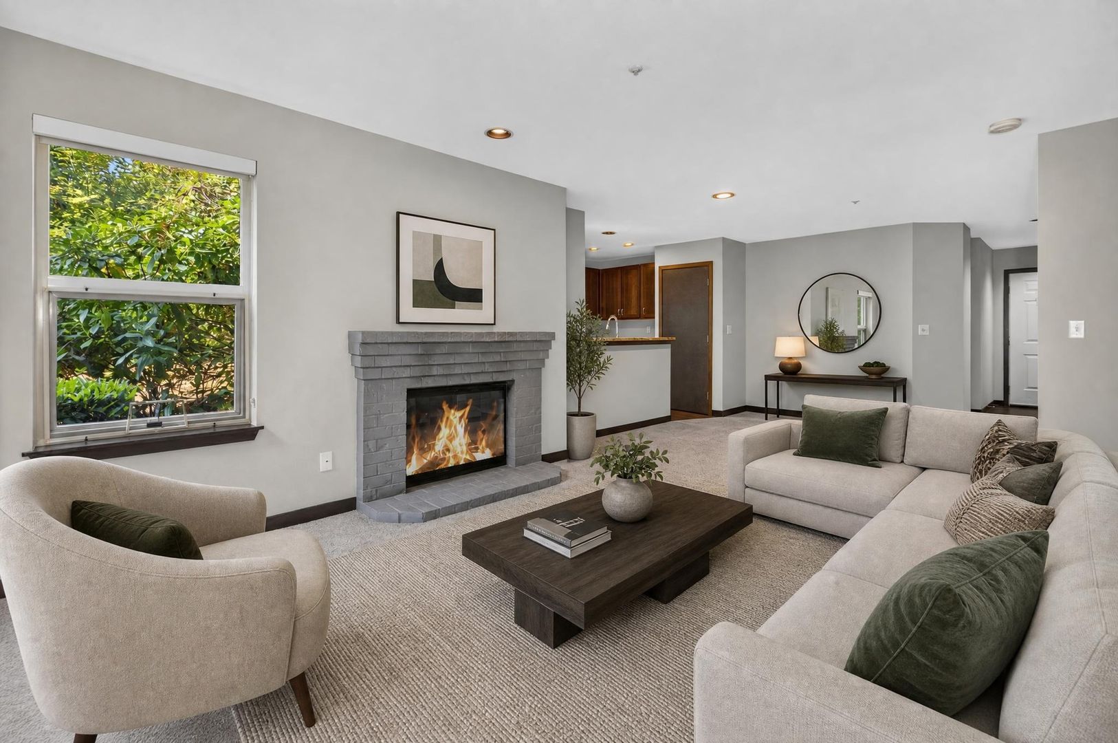 Bellevue Apartment: 12118 SE 31st St