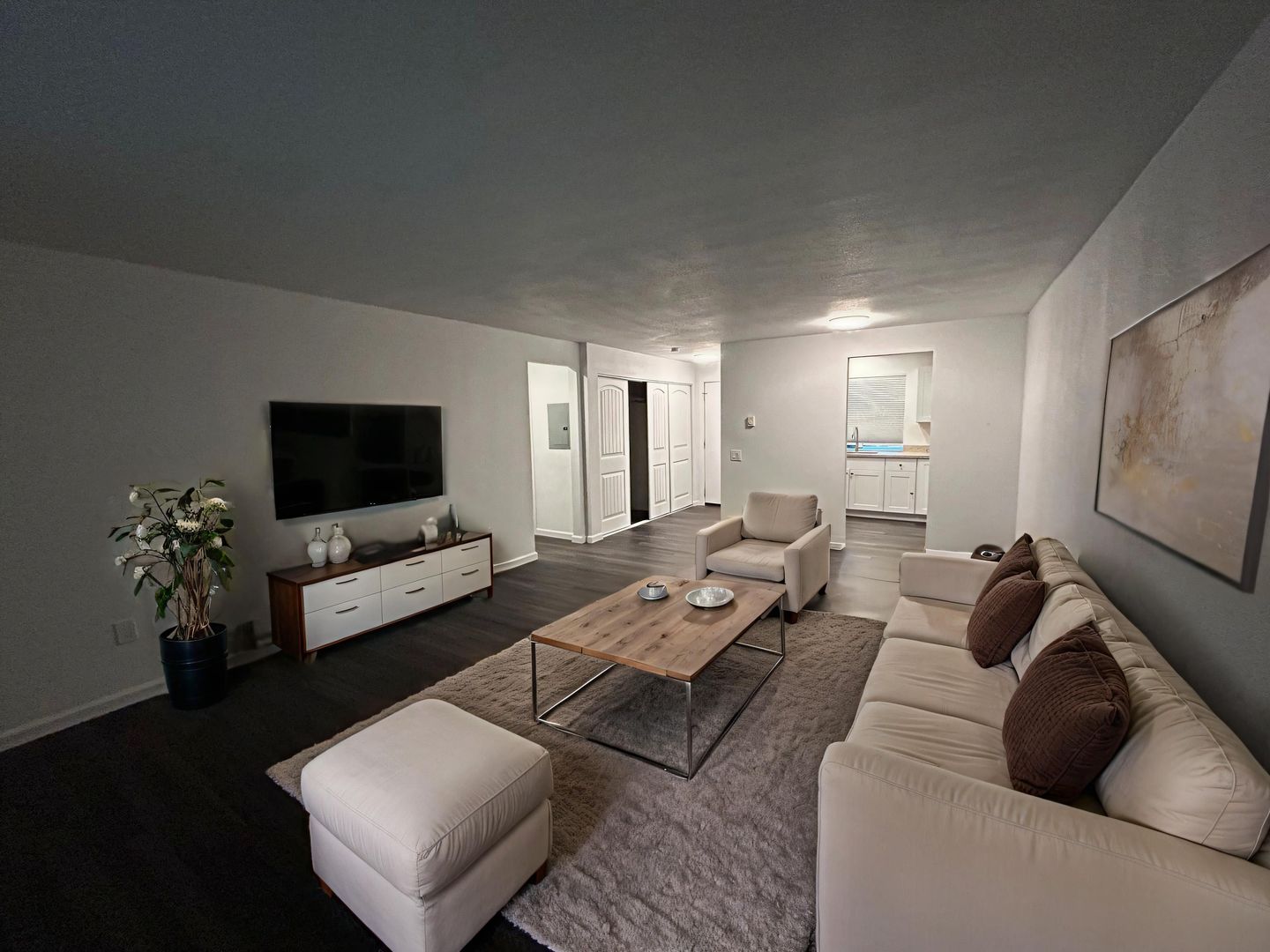 Bellevue Apartment: 10226 SE 6th St.