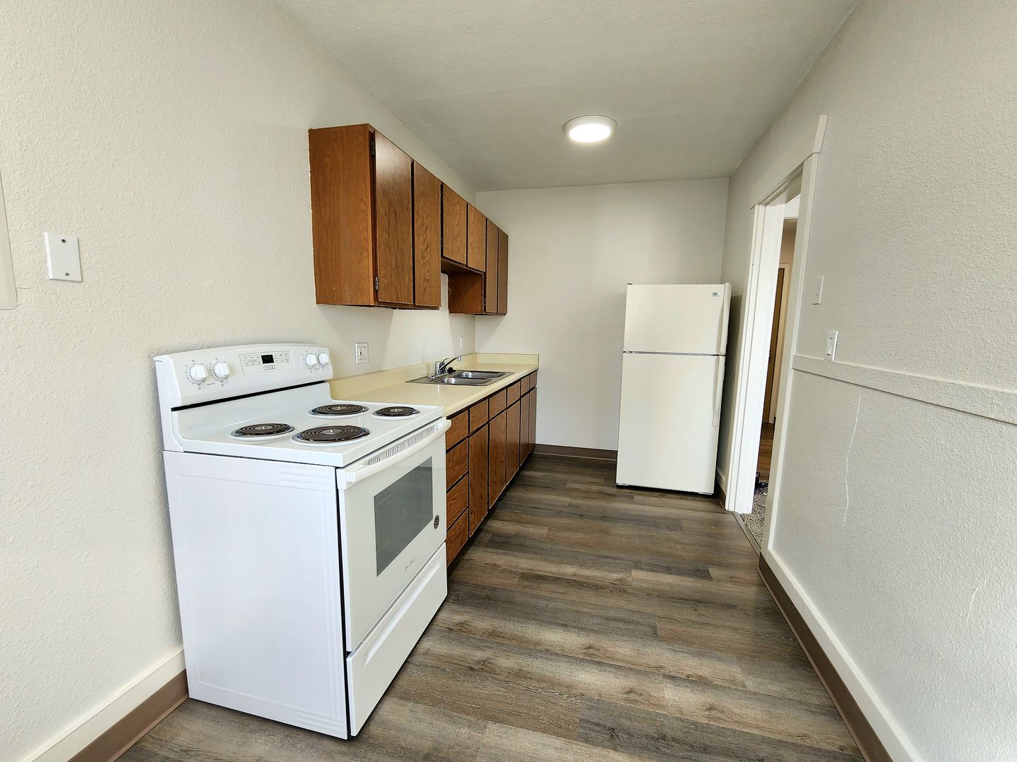 Tacoma Apartment: 414-422 Tacoma Ave S