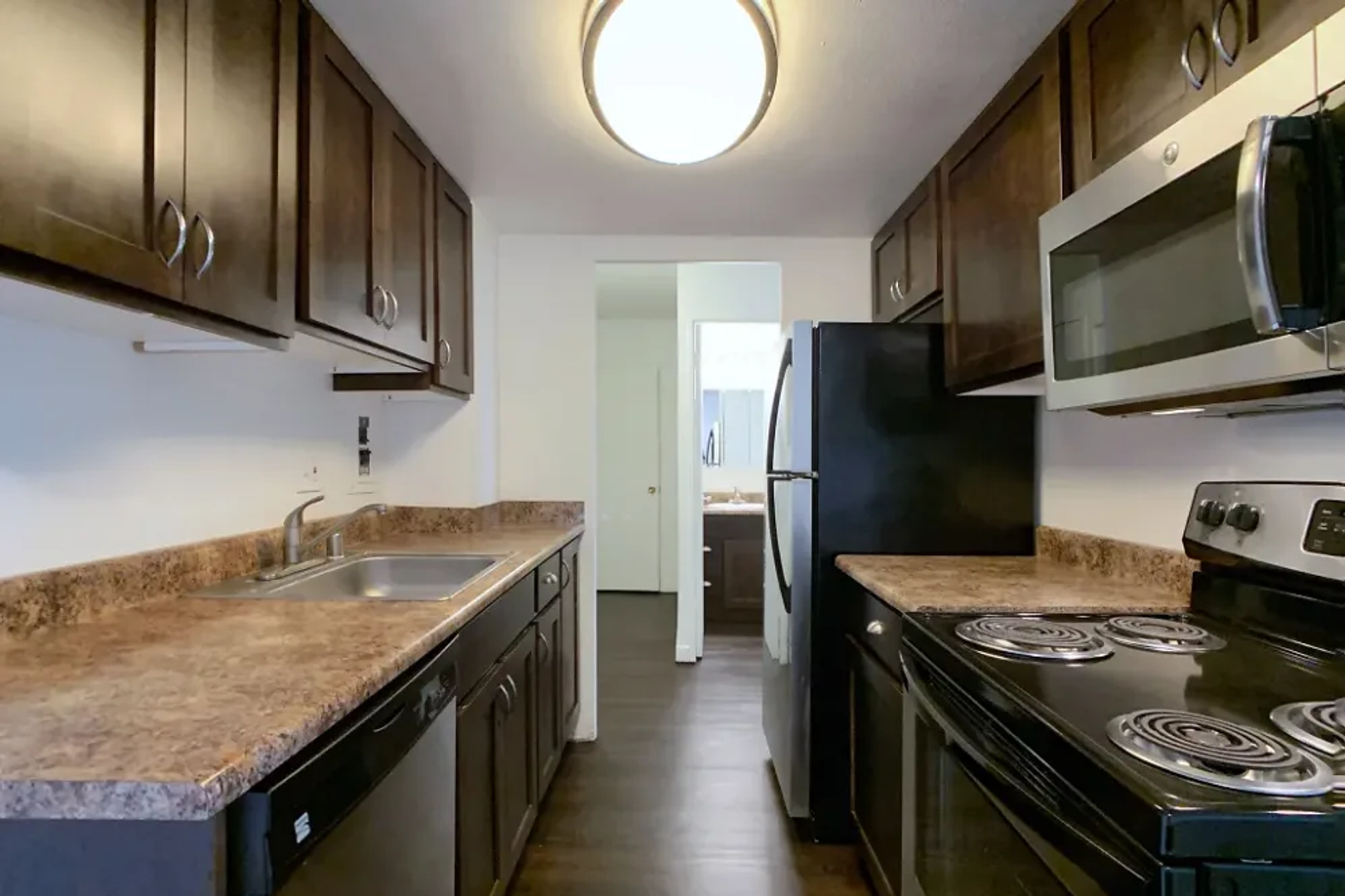 Seattle Apartment: 600 9th Ave