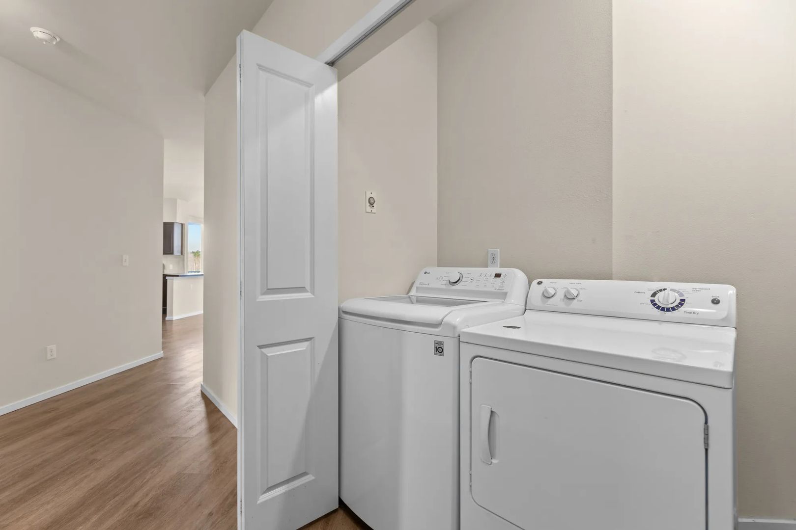 Creekside Apartments 7 of 7