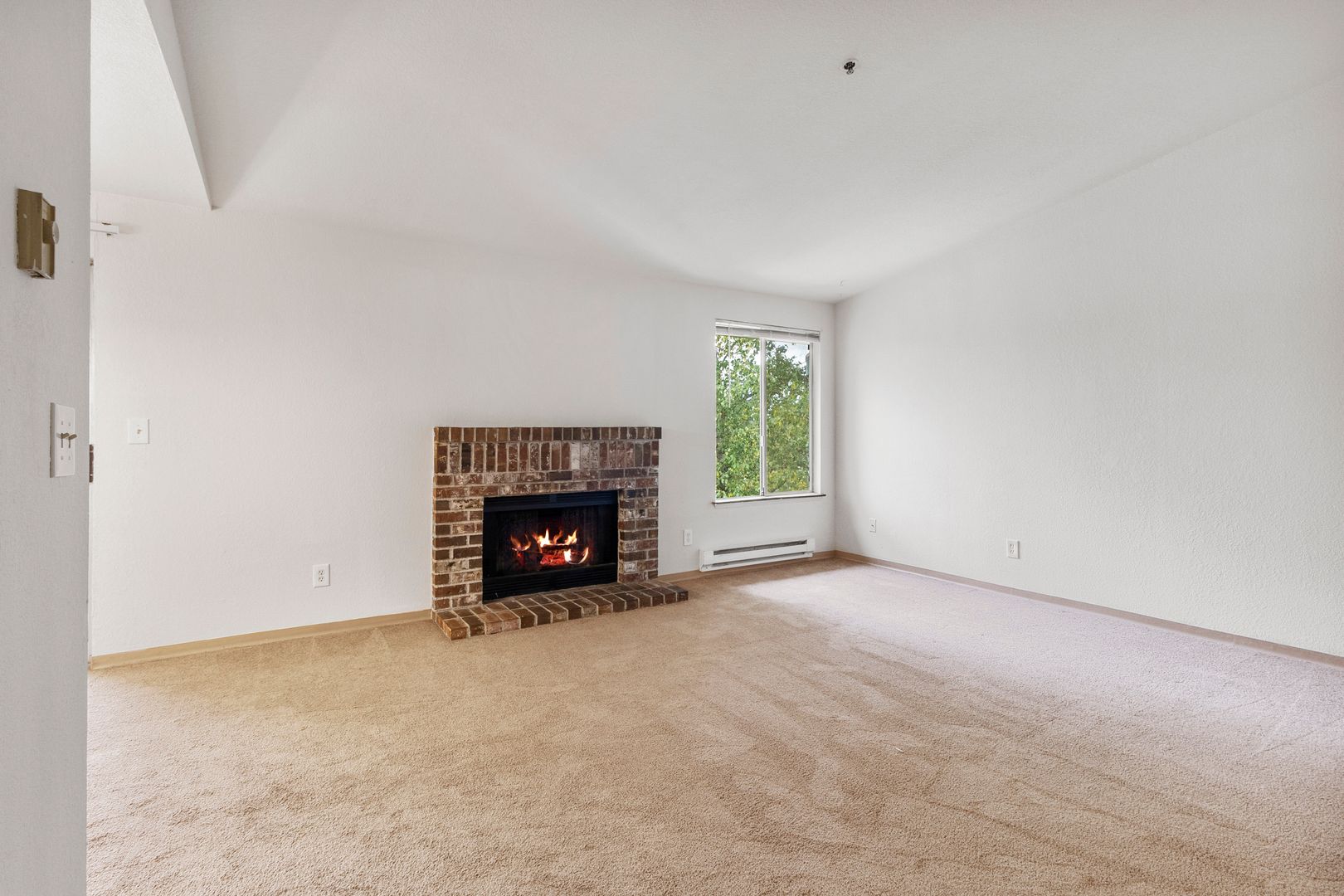 Tacoma Apartment: 14515 A St.  S,