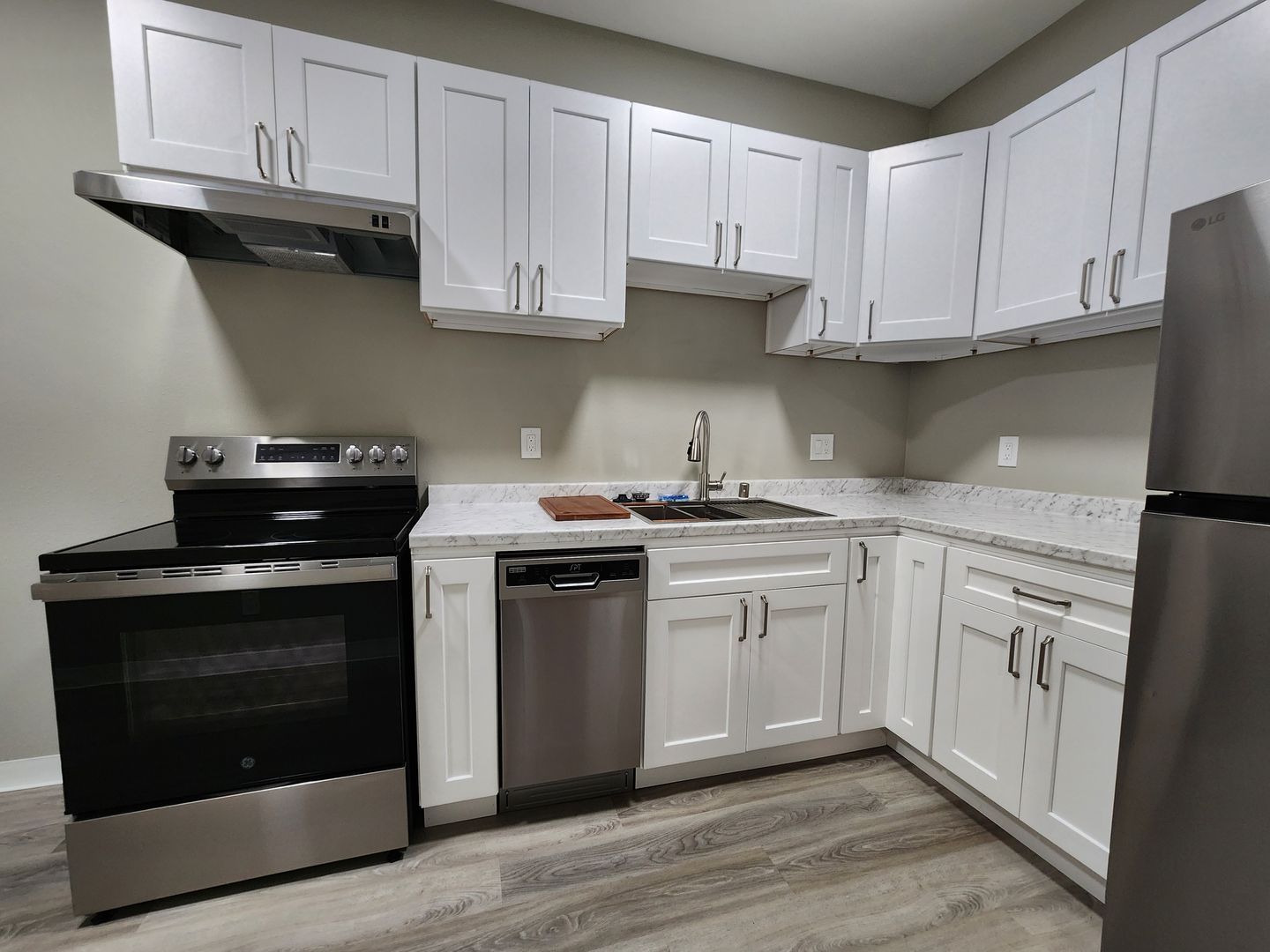 Tacoma Apartment: 414-422 Tacoma Ave S