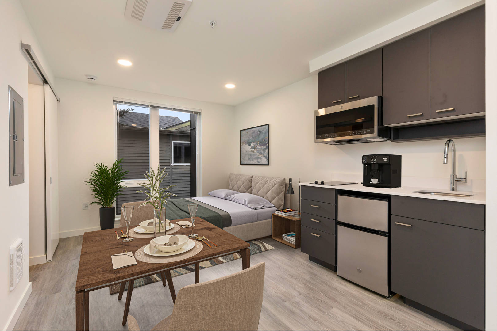 Seattle Apartment: 12328 33rd Ave NE