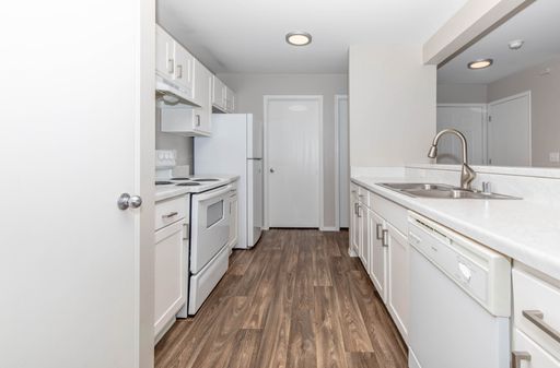 Live Large in Tumwater: Modern 3-Bedroom Townhome with Garage and Private Patio – photo 1