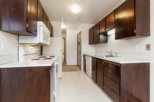 Convenient and Secure: Your Dream 1-Bedroom Apartment in Renton – photo 1