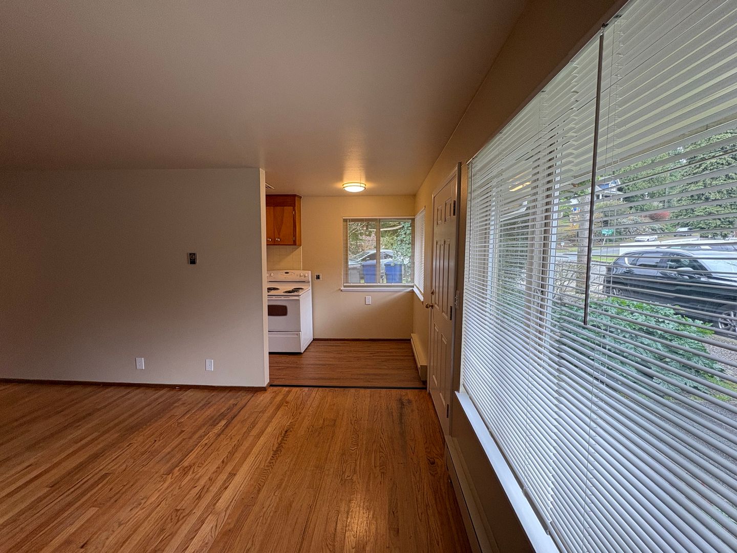 Seattle Apartment: 7216 California Avenue SW