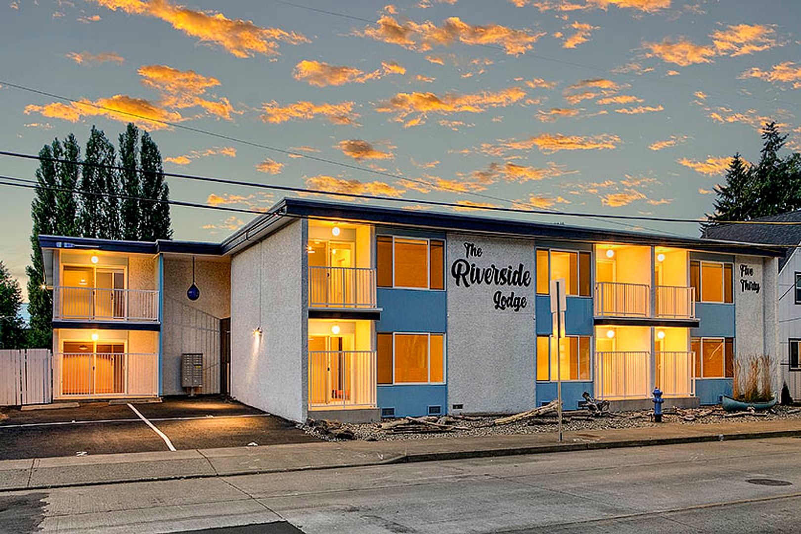 Seattle Apartment: 530 S. Cloverdale St.