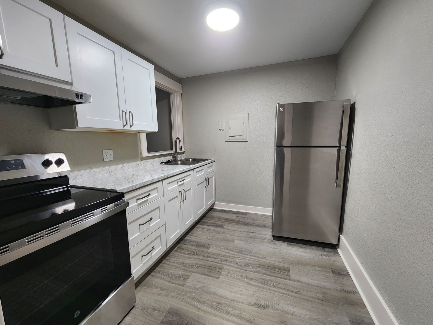 Tacoma Apartment: 414-422 Tacoma Ave S