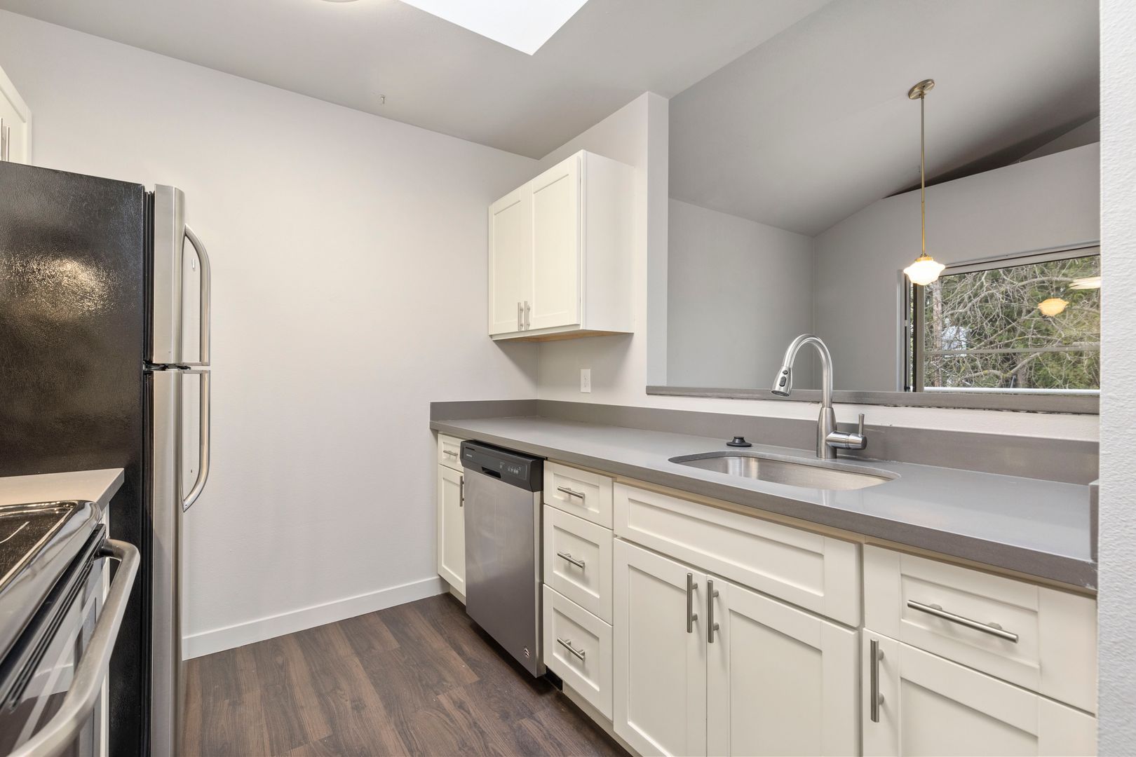 Seattle Apartment: 9512 Interlake Ave. N