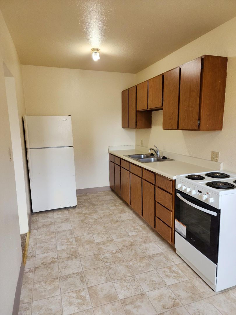 Tacoma Apartment: 414-422 Tacoma Ave S