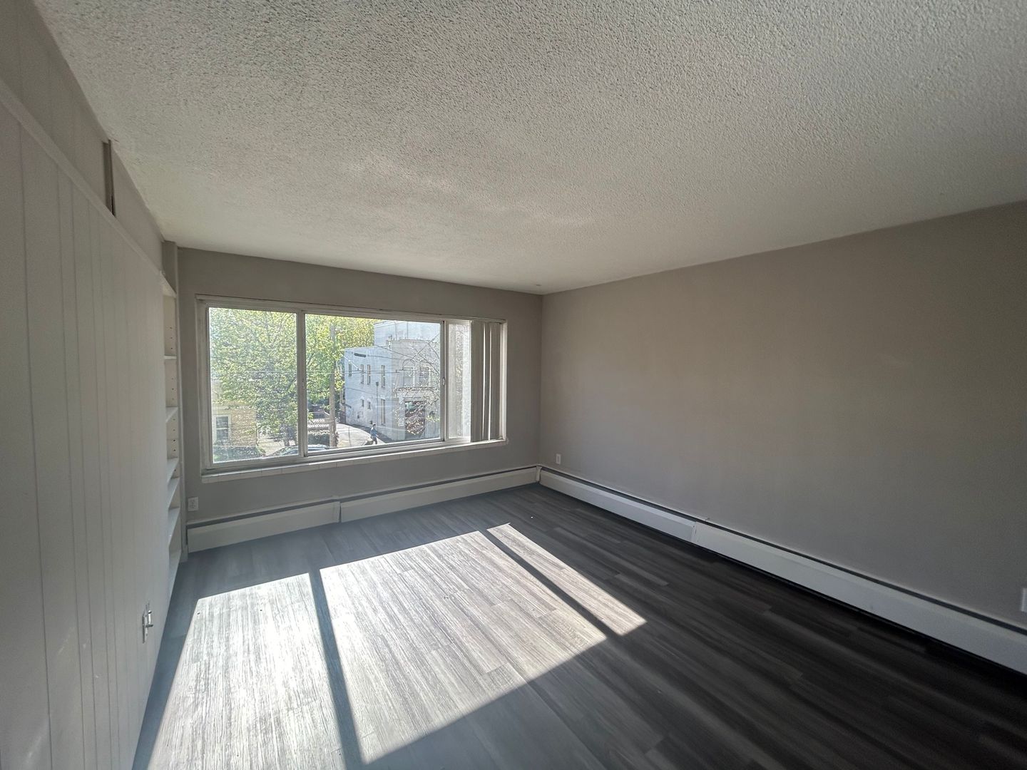 Seattle Apartment: 600 9th Ave