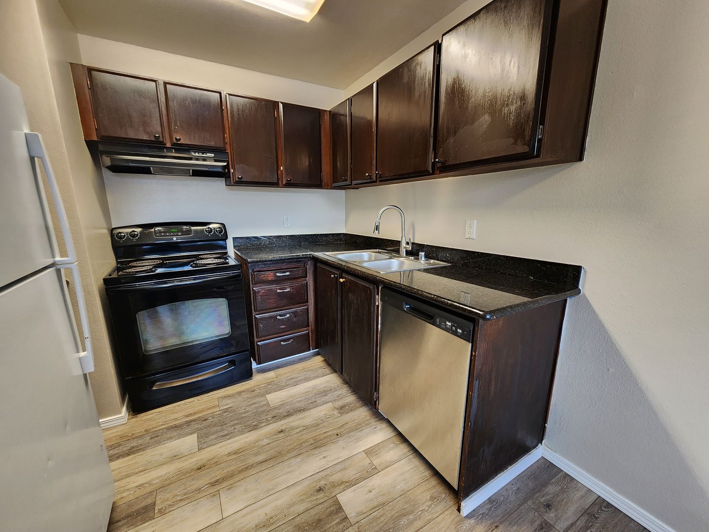 Tacoma Apartment: 14519-14535 C St. So.