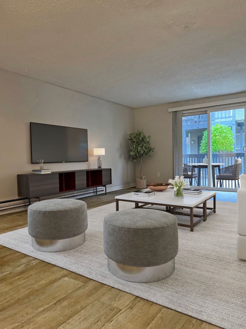 Bellevue Apartment: 10226 SE 6th St.