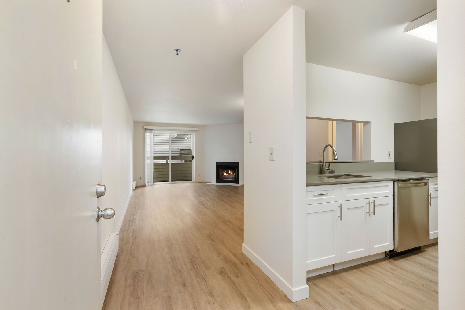 Seattle Apartment: 6900 California Ave SW