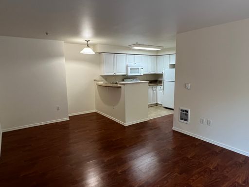 Charming 2 Bedroom in Wallingford! – photo 1