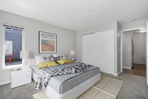 Newly Renovated 1 Bedroom Home on the 2nd Floor - Fireplace, Modern Video-Intercom System – photo 1
