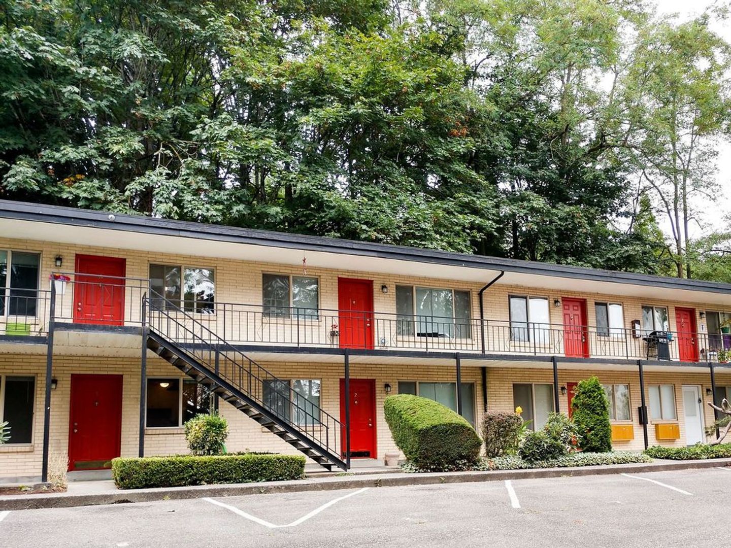 Bothell Apartment: 18125 96th Ave NE