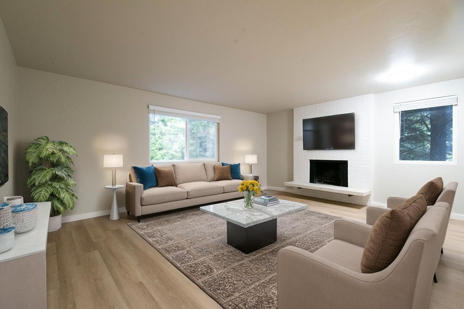 Everett Apartment: 1305 W Casino Rd.